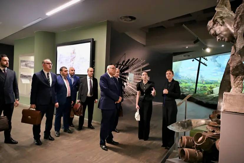Mr. Attaf visits Minsk’s Great Patriotic War Museum