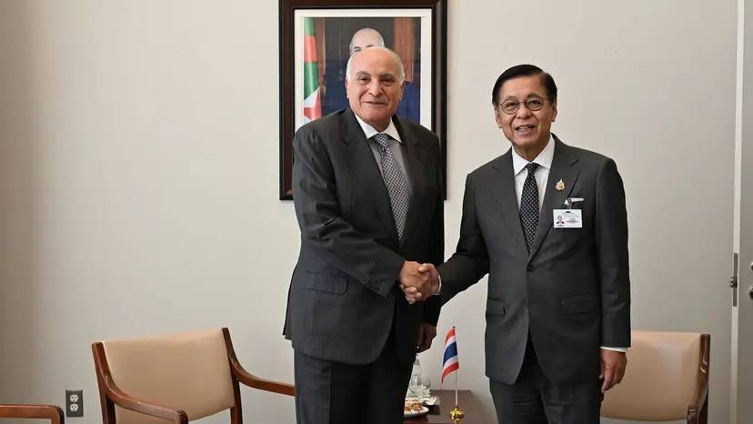 M. Attaf s’entretient avec le Vice-Premier Ministre et Ministre Thaïlandais des Affaires étrangères à New York