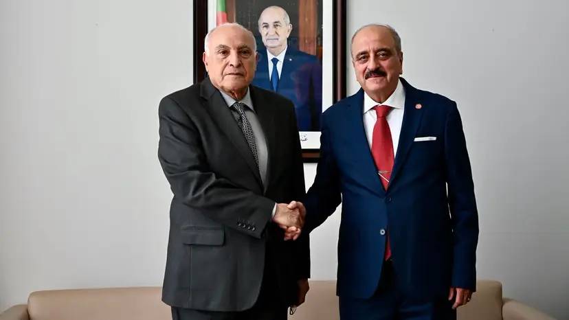 السيد عطاف يلتقي بنظيره التونسي بنيويورك